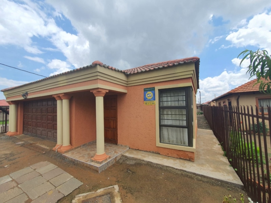 3 Bedroom Property for Sale in Heidedal Free State